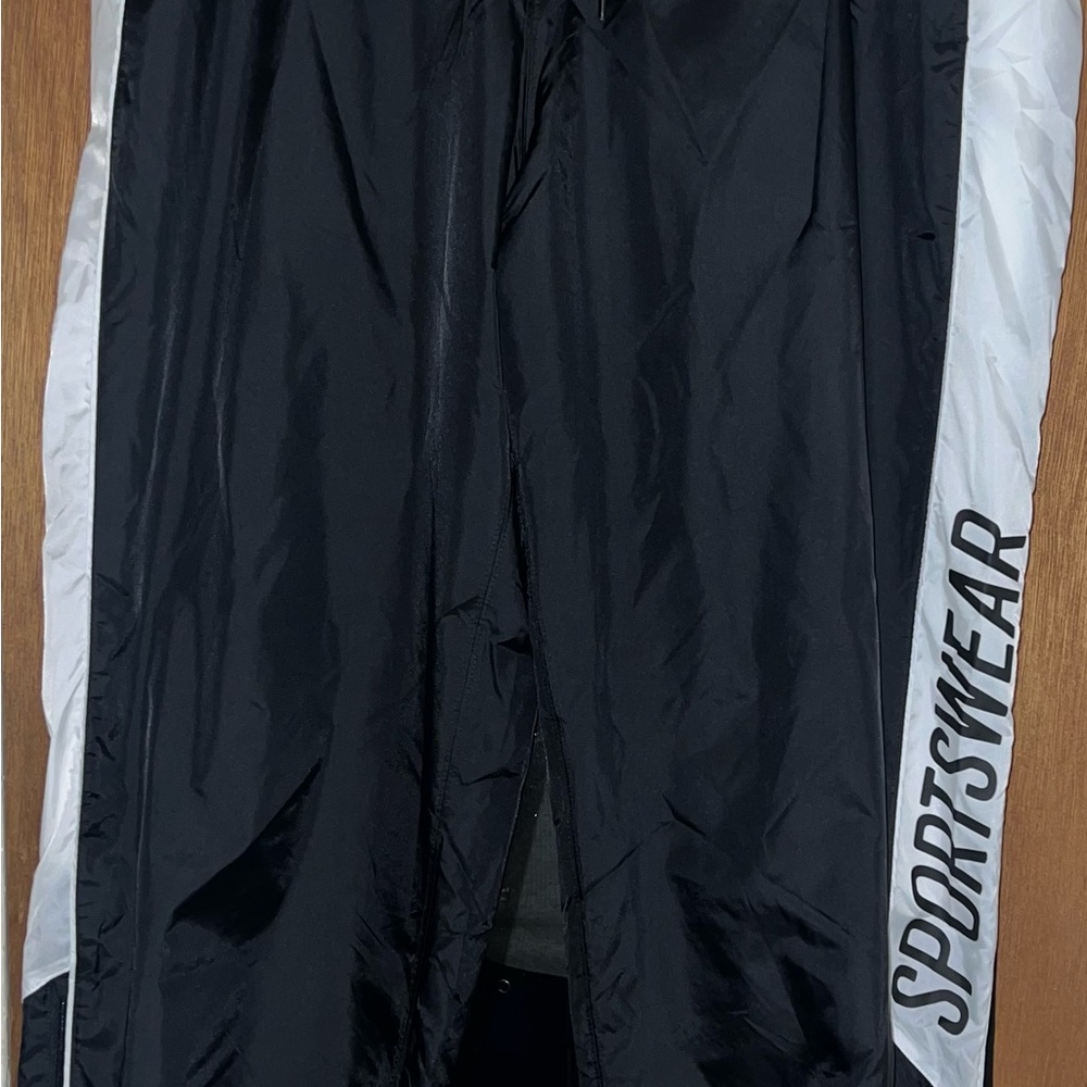 Nike Black and White Athletic Pants - Picture 6 of 11